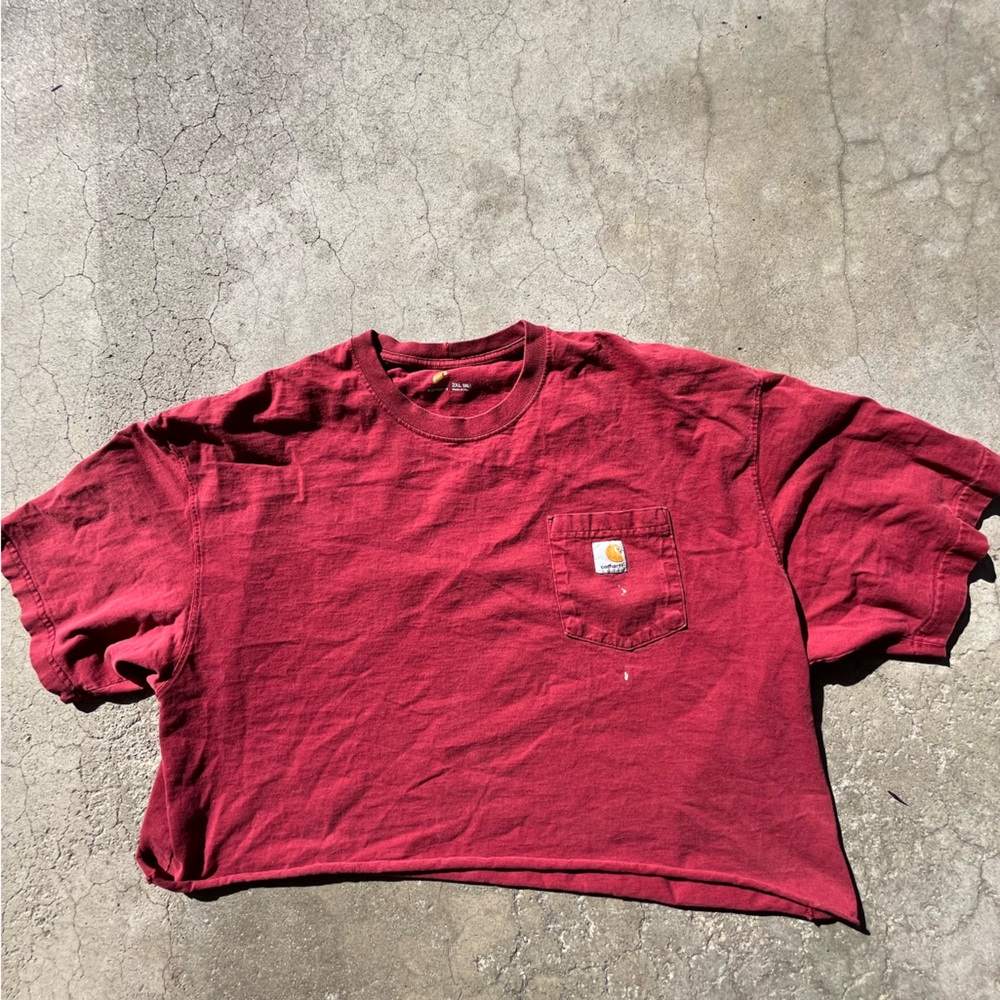 Carhartt cropped red tee